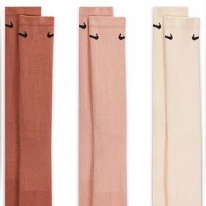 Nike everyday Crew Socks